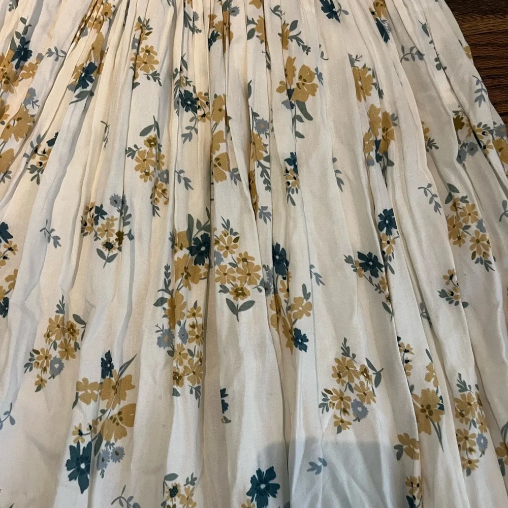 JessaKae White and Yellow Floral women’s Dress - Picture 4 of 4